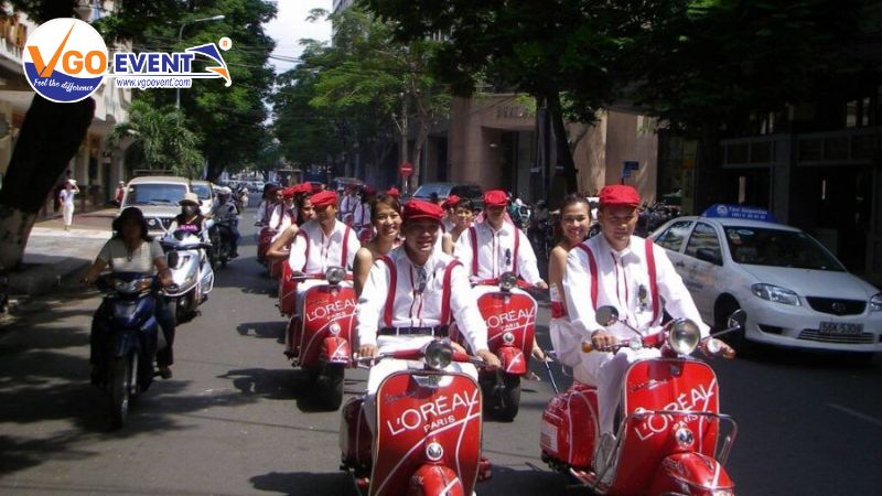 Đồng phục và hình ảnh đội ngũ tham gia Roadshow