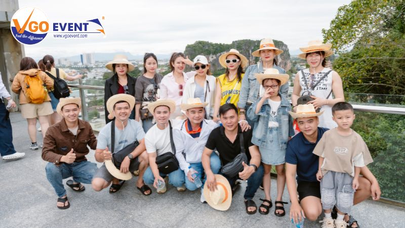 Đoàn check-in Đà Nẵng khi vừa đến nơi